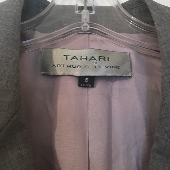 Tahari gray blazer - Picture 2 of 7
